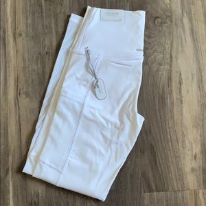 NWT White Aerie 7/8 Legging